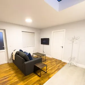 Entire Cozy Apartment Galway