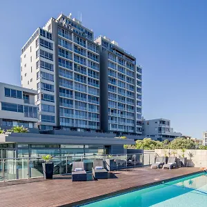 Infinity Self Catering Apartment Bloubergstrand